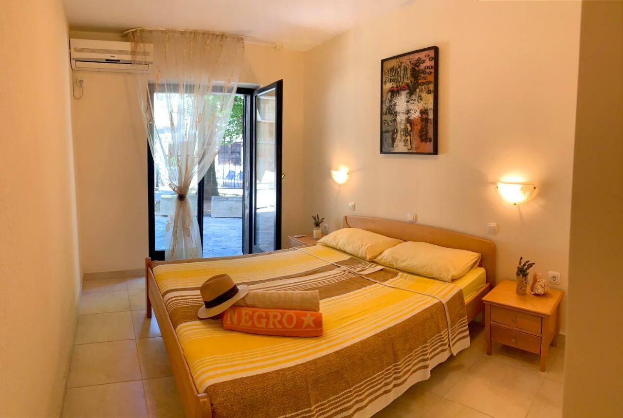 Villa Monte Boutique Apartments In Herceg Novi Exterior foto
